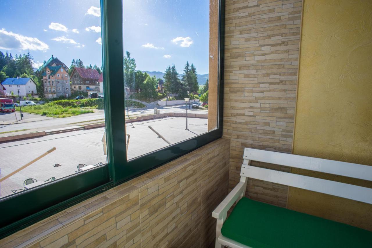 Gloria Apartman Zabljak  Luaran gambar